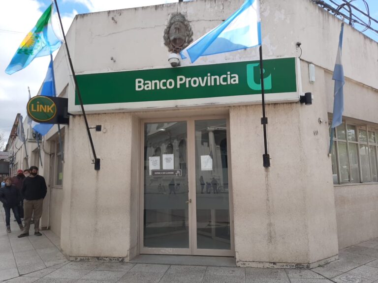 Información importante de la sucursal local del Banco Provincia