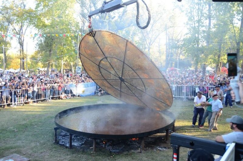 Se viene la Fiesta Nacional de la Torta Frita en Mercedes El Navarrero