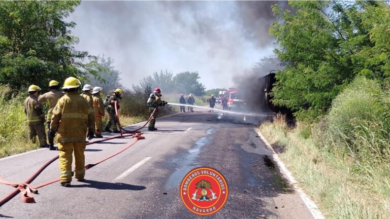Bomberos. Accidente en ruta 41 km. 214