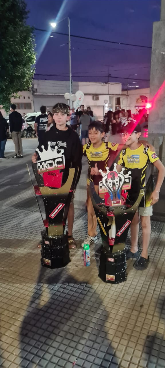 Kárting en Bragado. Pequeños gigantes. Gran actuación de los pilotos locales