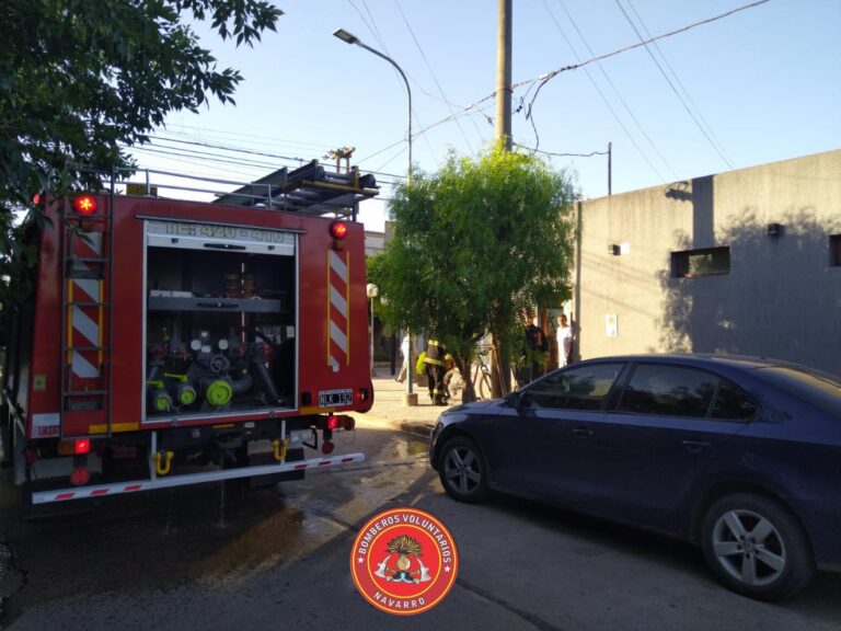 Bomberos. Principio de incendio en un comercio