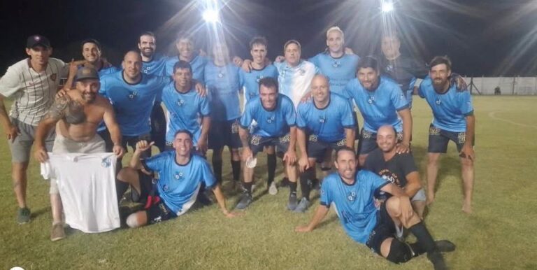 <span class='entry-secondary-title'>A un paso de la final:</span><br/> La Segunda del Celeste renueva la ilusión. Le ganó 1 a 0 a Athletic y el sueño continúa