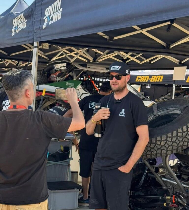 Dakar 2026. Manu Andujar llegó noveno en la quinta etapa y ya está séptimo en la general