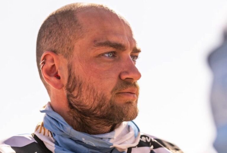 Se viene con todo. Manu Andujar fue octavo en la etapa 8 y sigue subiendo en la general