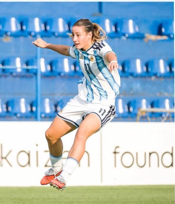 Sudamericano de Paraguay. Argentina cuidó a Mercedes e igual goleó a Bolivia por 4 a 0.