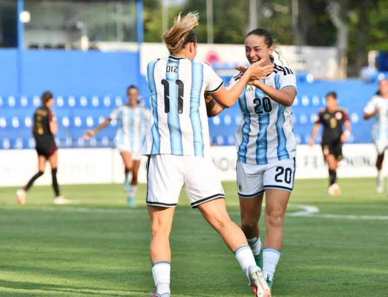 Mercedes Diz marcó el primer gol argentino en la goleada de hoy ante Perú