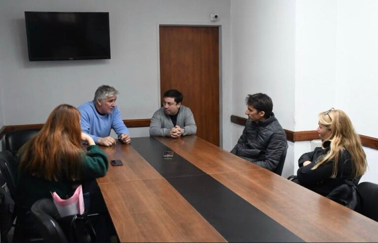 <span class='entry-secondary-title'>Será prioritario para estudiantes:</span><br/> El Municipio anunció un servicio diario de combi a Luján