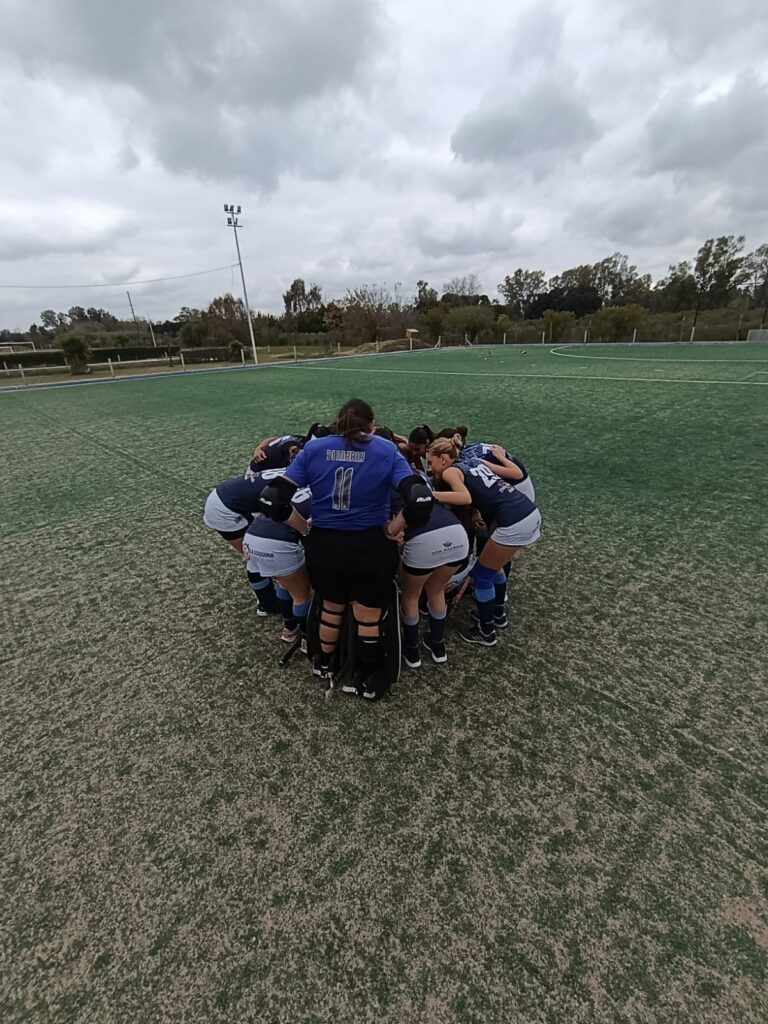 Hóckey femenino. Club Dorrego visitó a San Miguel en Gral. Las Heras.