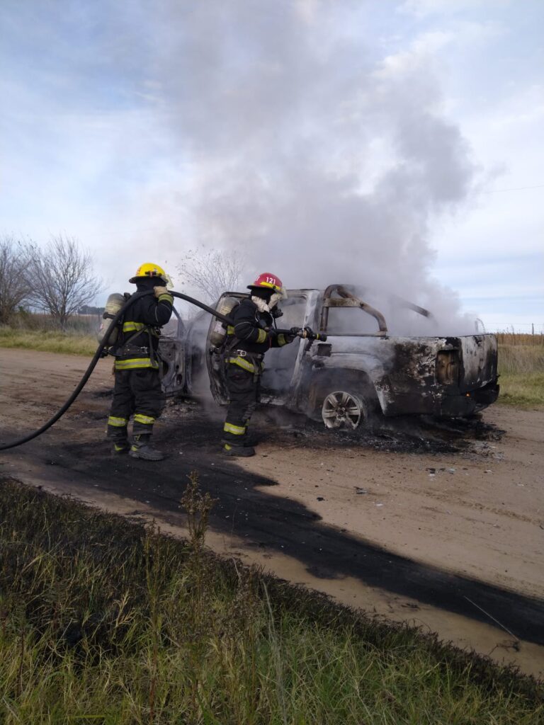 Bomberos. Salida de las 15,49