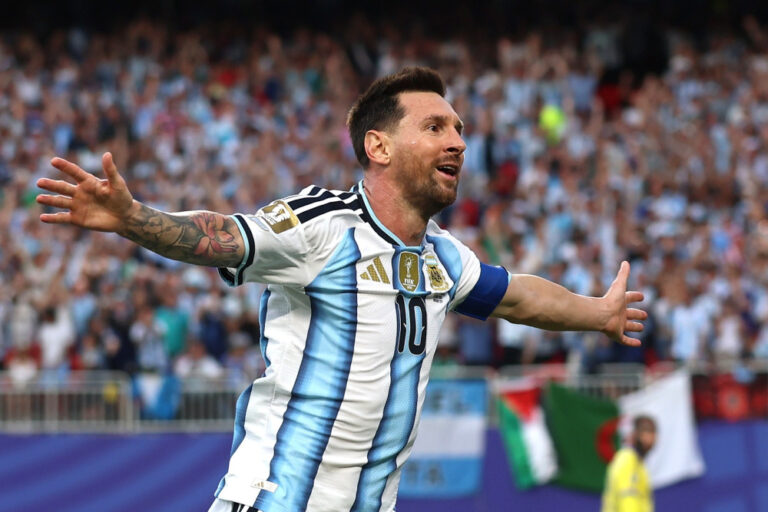 Eterno, histórico, brutal. Los medios del mundo rendidos a los pies de Lionel Messi