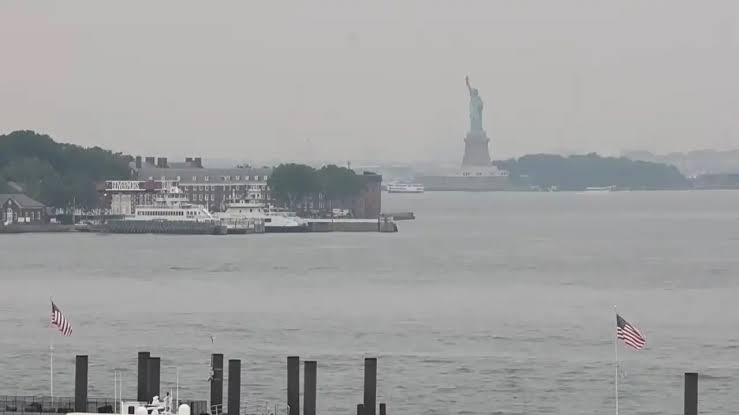A días de la gran final. Una gran nube de humo cubre Nueva York
