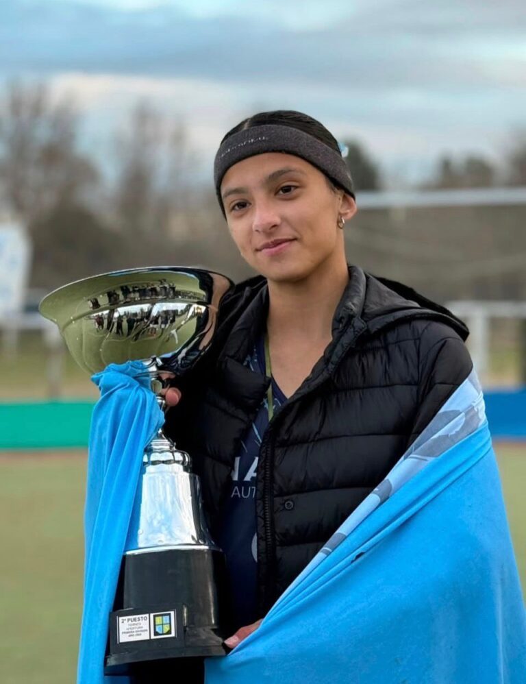 Orgullo de nuestro hóckey. Dos navarreras dirán presente en Chaco. Jugarán el Torneo Argentino de Selecciones Sub 16