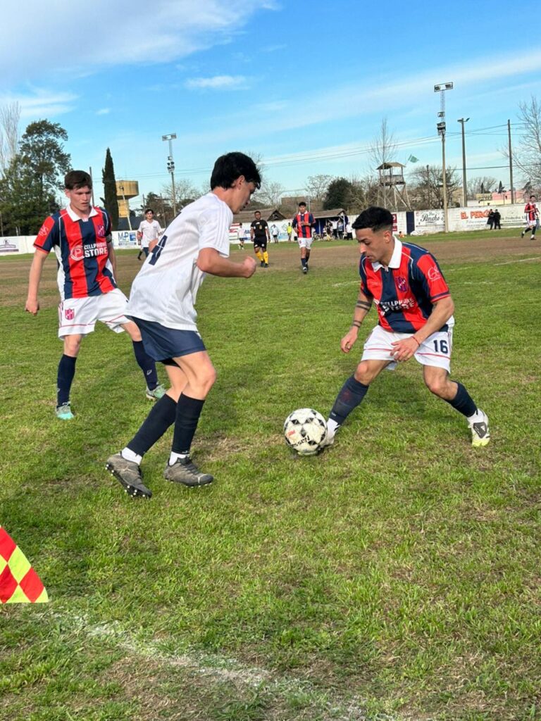 Liga Lobense. Mayores. EFIN recibió a Alumni y Dorrego visitó a Uribelarrea