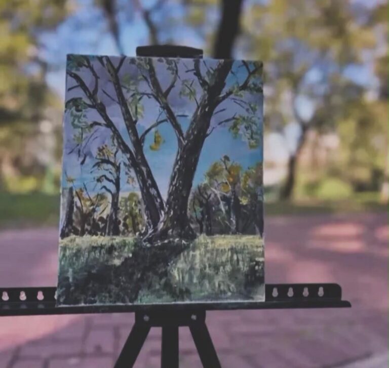 Una obra de Andrea Natalini forma parte de una exhibición de arte público en Barrancas de Belgrano
