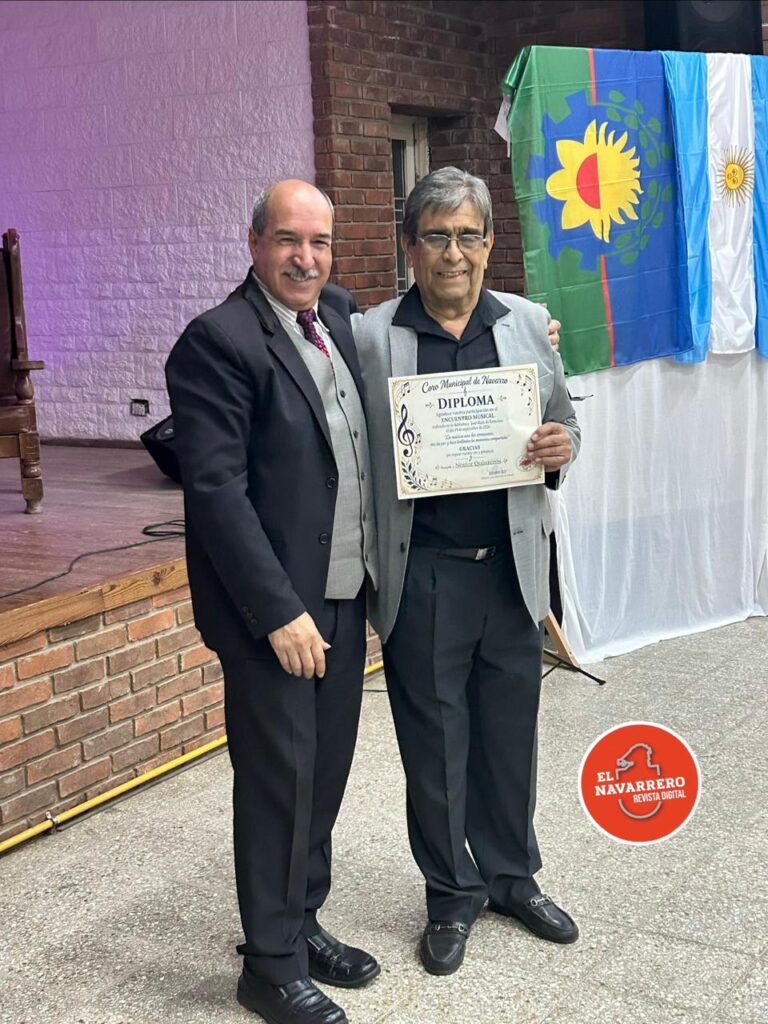 Los aplausos fueron para él. «El Negro Quinteros» reconocido por el Coro Municipal