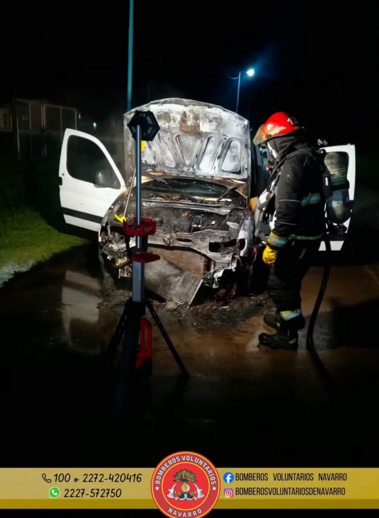 Bomberos. Salida por incendio de vehículo
