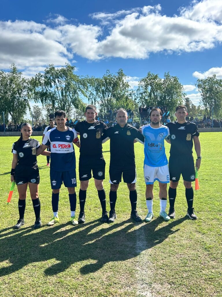 Superclásico Dorrego – EFIN. El Celeste lo igualó cerca del final y está en cuartos