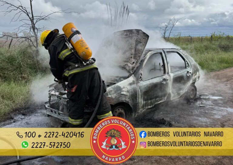 Bomberos. Incendio de vehículo en ruta 40 zona de Cuartel VII