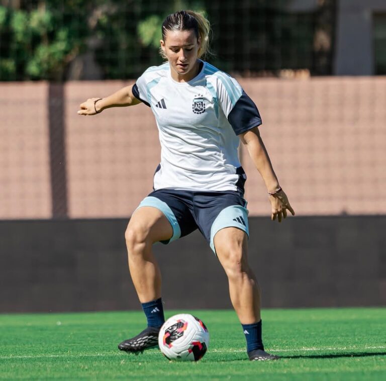 El sueño en marcha. Argentina con Mercedes Diz a la cabeza, entrena para el debut mundialista ante Alemania